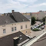 Apartment Danube Living Collection - Dachsberggasse - 90qm Altstadt-loft Mit Stadtblick Krems an der Donau
