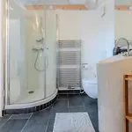 Danube Living Collection - Dachsberggasse - 90qm Altstadt-loft Mit Stadtblick Kremže