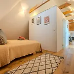 Danube Living Collection - Dachsberggasse - 90qm Altstadt-loft Mit Stadtblick
