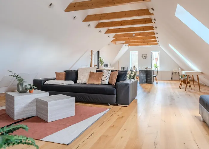 Danube Living Collection - Dachsberggasse - 90qm Altstadt-loft Mit Stadtblick Apartmán Kremže